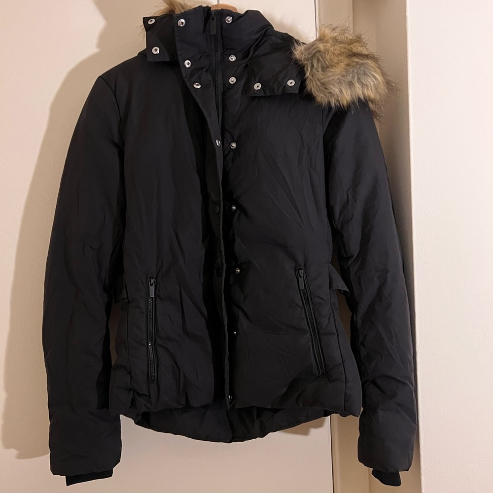 Black bomber puffer, with faux fur hood